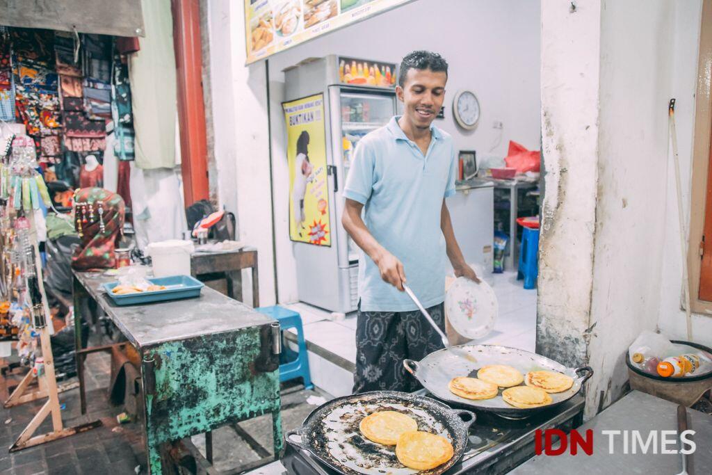 Ziarah hingga Belanja, Cara Millennials Isi Ramadan di Ampel