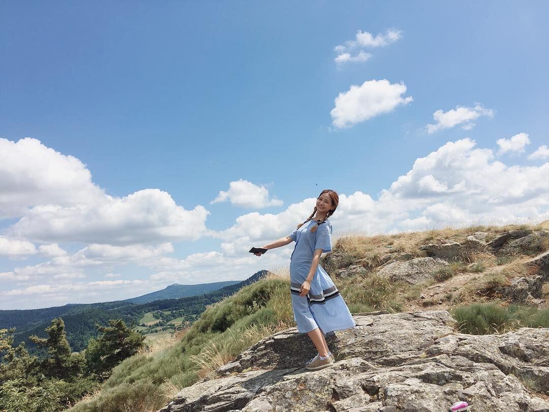 8 Ide Outfit Stylish ala Ha Yeon Soo 'Rich Man' yang Gampang Ditiru