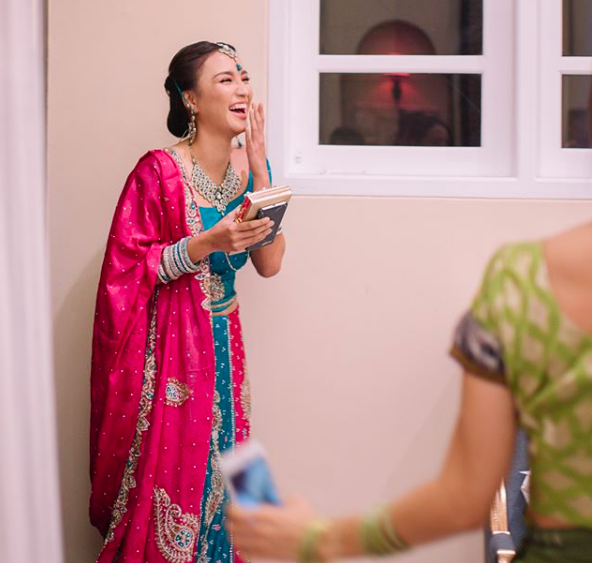 10 Momen Bahagia Bridal Shower Erica Putri, Bertema India