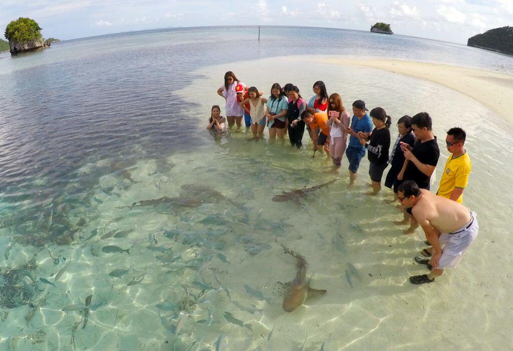 10 Spot Cantik Buat Habiskan Libur Lebaran di Raja Ampat
