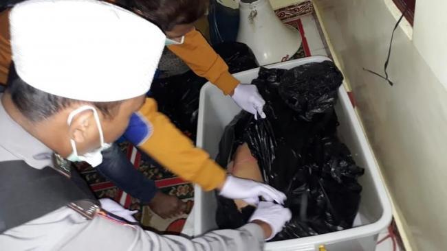 Pembunuh Wanita Tanpa Busana Dalam Boks Ternyata Kekasihnya