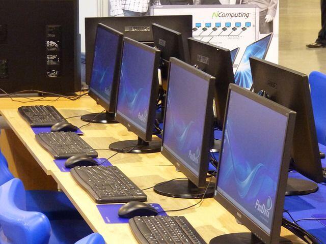 Kini Jarang Ditemukan, 7 Hal ‘Unik’ Warnet Jadul Ini Tinggal Kenangan
