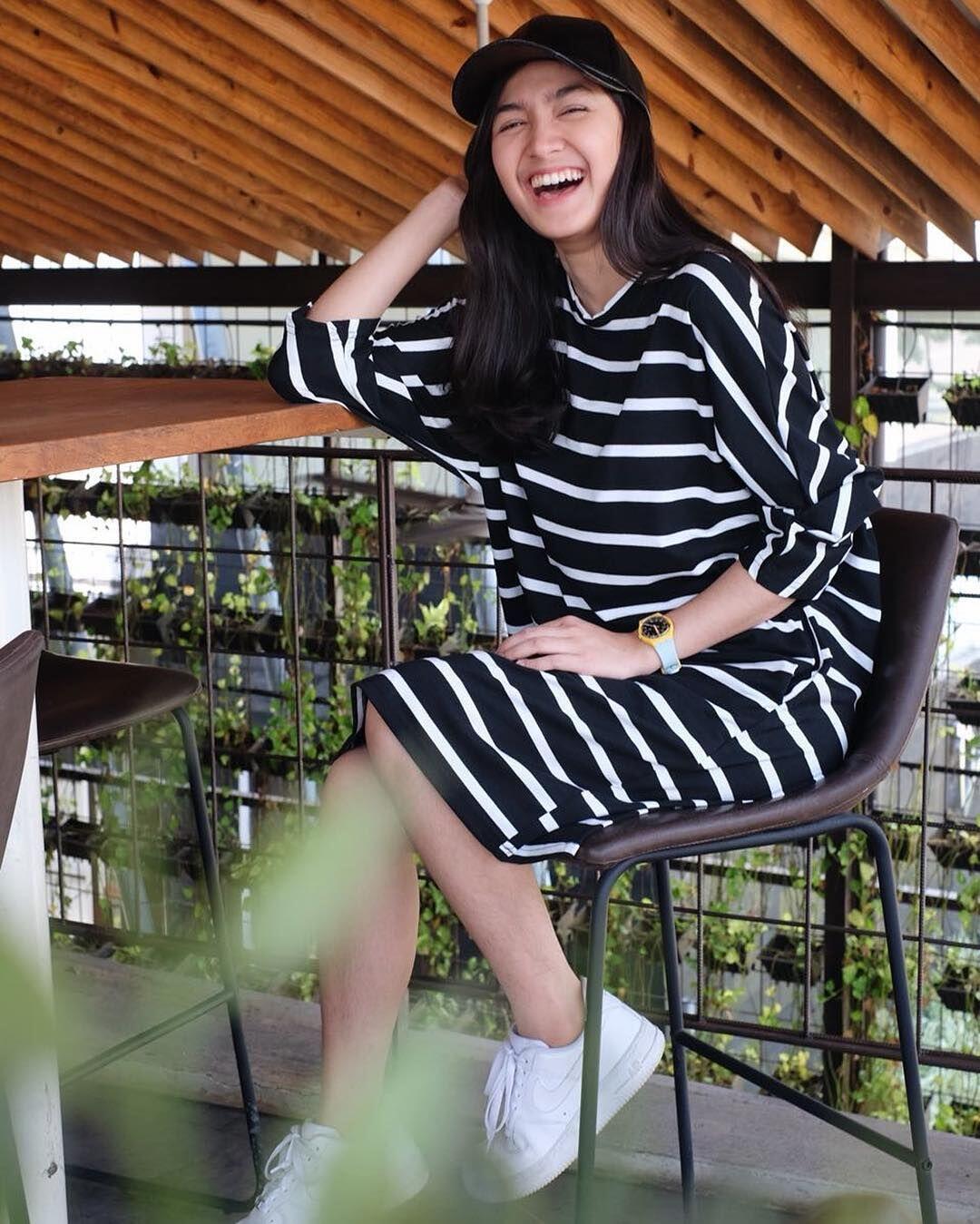 10 Inspirasi Outfit Tomboi ala Cut Syifa, Casual Tapi Kece