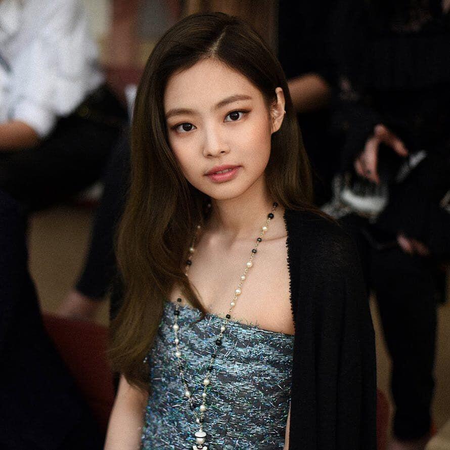10 Potret Berkelas Jennie Blackpink Saat Hadiri Acara Chanel