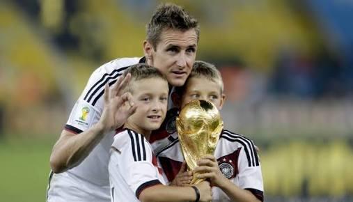 #SundulDunia Miroslav klose, Pemain Legendaris Versi Ane