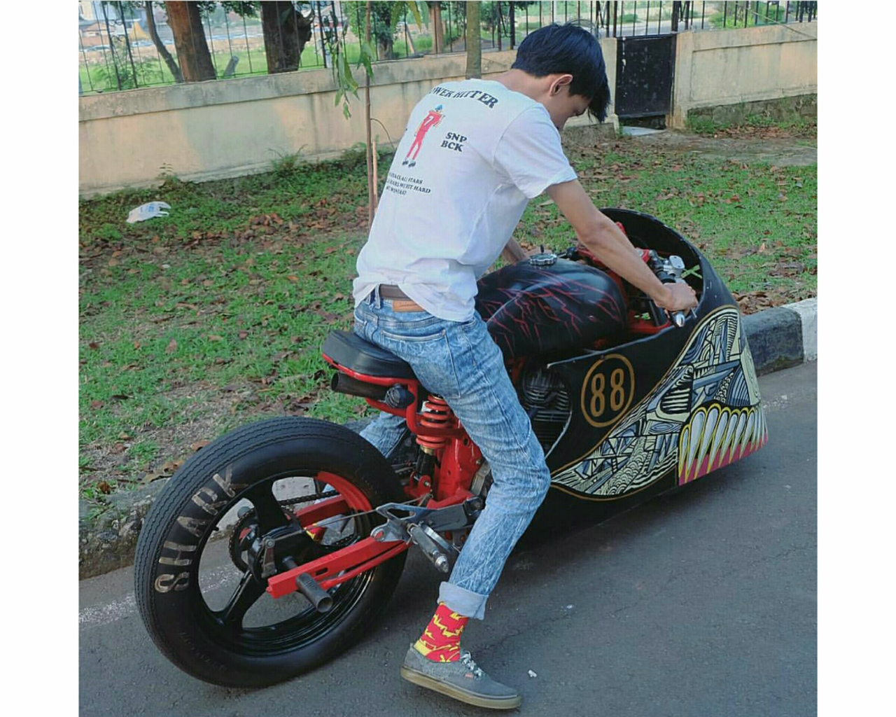 Koleksiku Terhadap Barang Vintage Custom