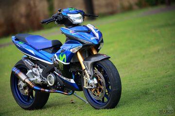 yamaha mx king ini terlihat makin berotot gara-gara adopsi moge 1.000 cc