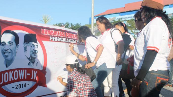 Kawanan Banci Gerayangi Mobil Pemudik Saat Tol Cikampek Macet