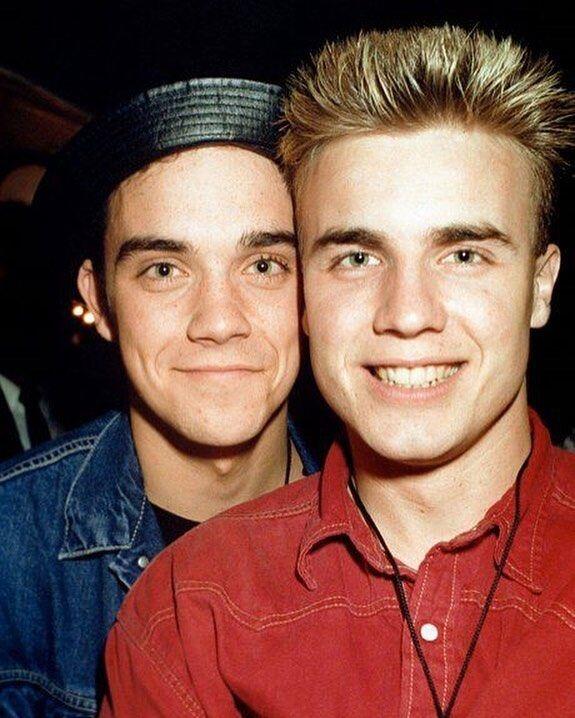 Artis Pembuka Piala Dunia 2018, Ini 10 Potret Karier Robbie Williams