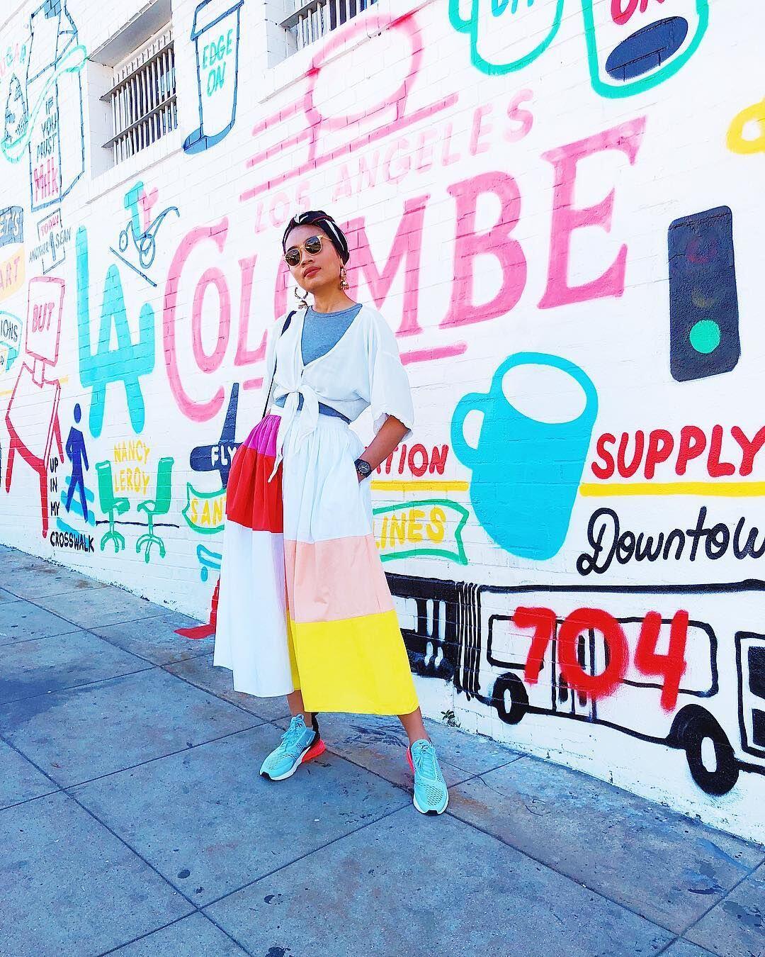 Contek Gaya Hijab Turban Penyanyi Yuna untuk Inspirasi Lebaranmu