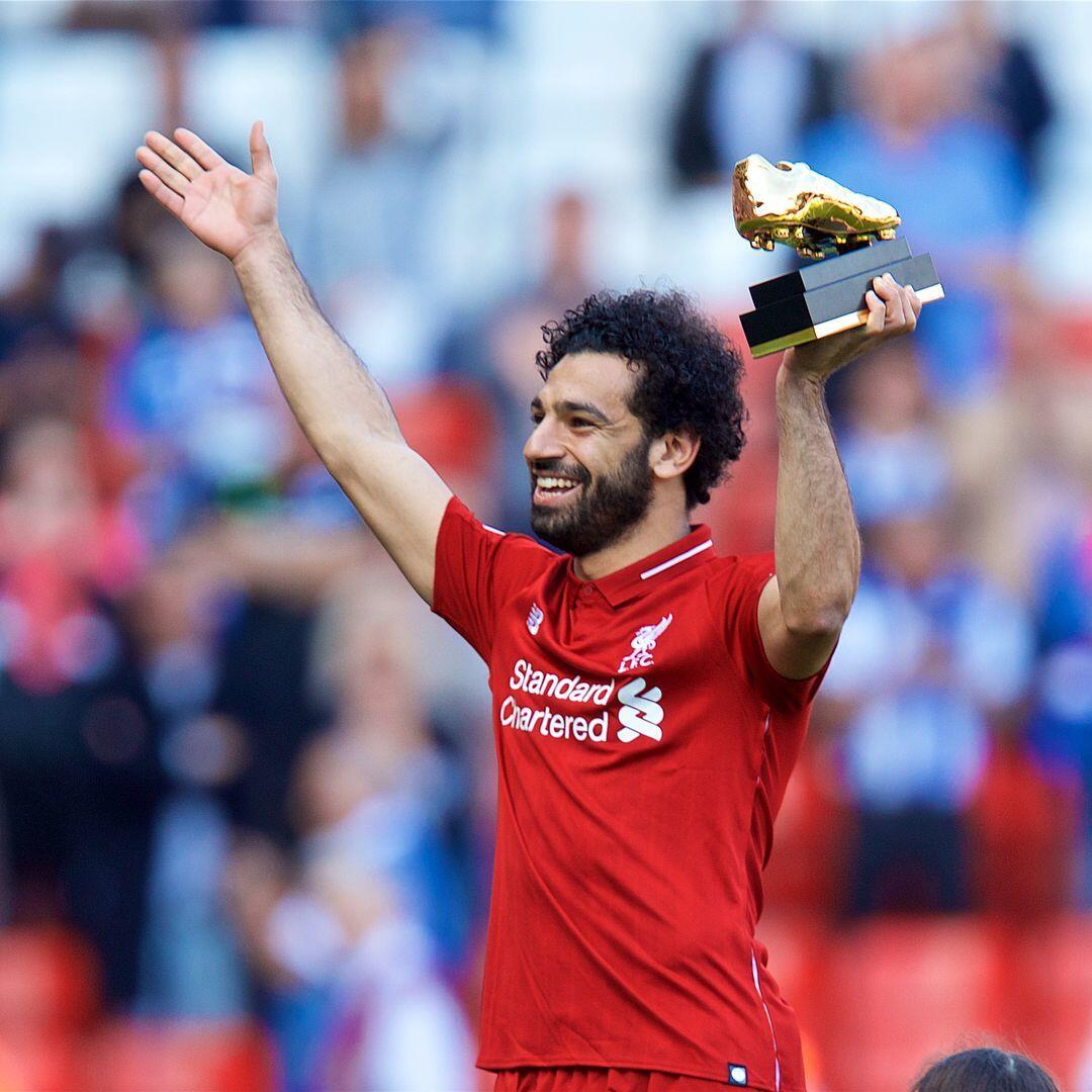 Piala Dunia 2018: Ratusan Pesepak Bola Muslim Lebaran di Rusia