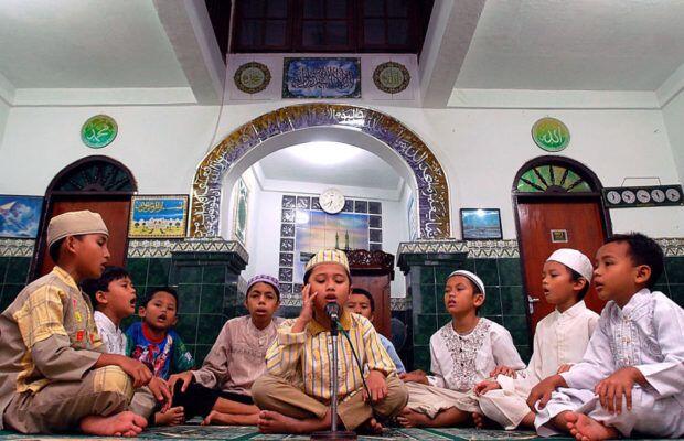 8 Rutinitas Seru Masa Kecil Saat Malam Takbiran, Ngangenin!
