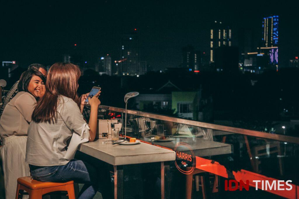 25 Potret Kece Hotel Harris Surabaya, Rekomendasi Halal Bihalal Seru