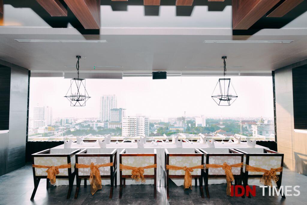 25 Potret Kece Hotel Harris Surabaya, Rekomendasi Halal Bihalal Seru