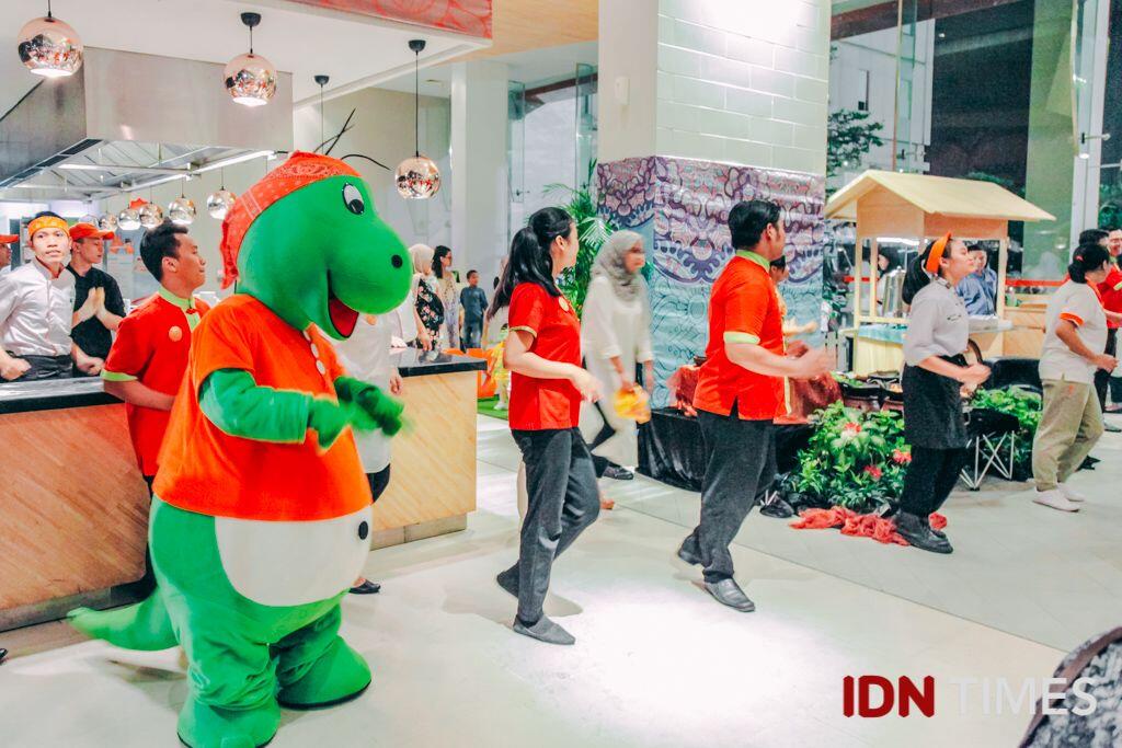 25 Potret Kece Hotel Harris Surabaya, Rekomendasi Halal Bihalal Seru