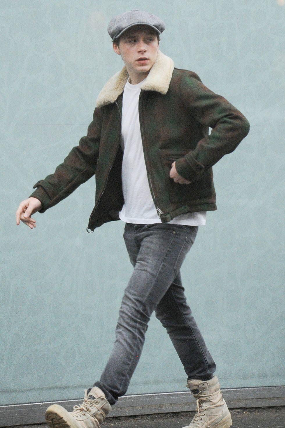 9 Style 'Newsboy Cap' ala Brooklyn Beckham, Kece Abis Buat Nongkrong