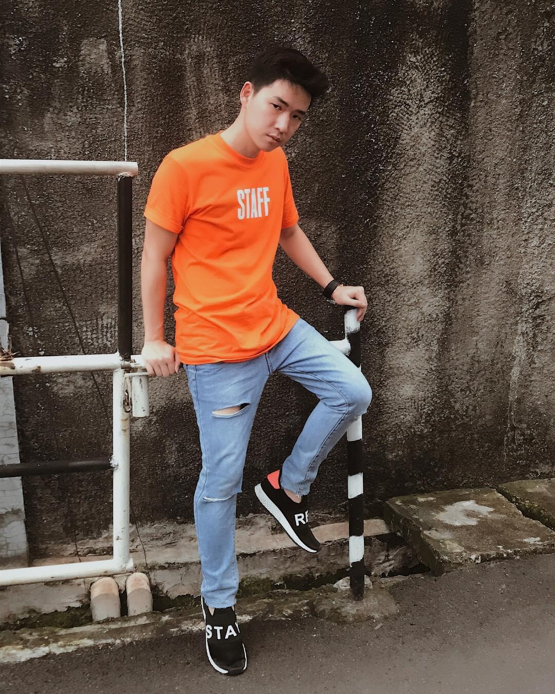 10 Gaya Mario Ardi, Fotografer Muda Langganan Para Artis Hits