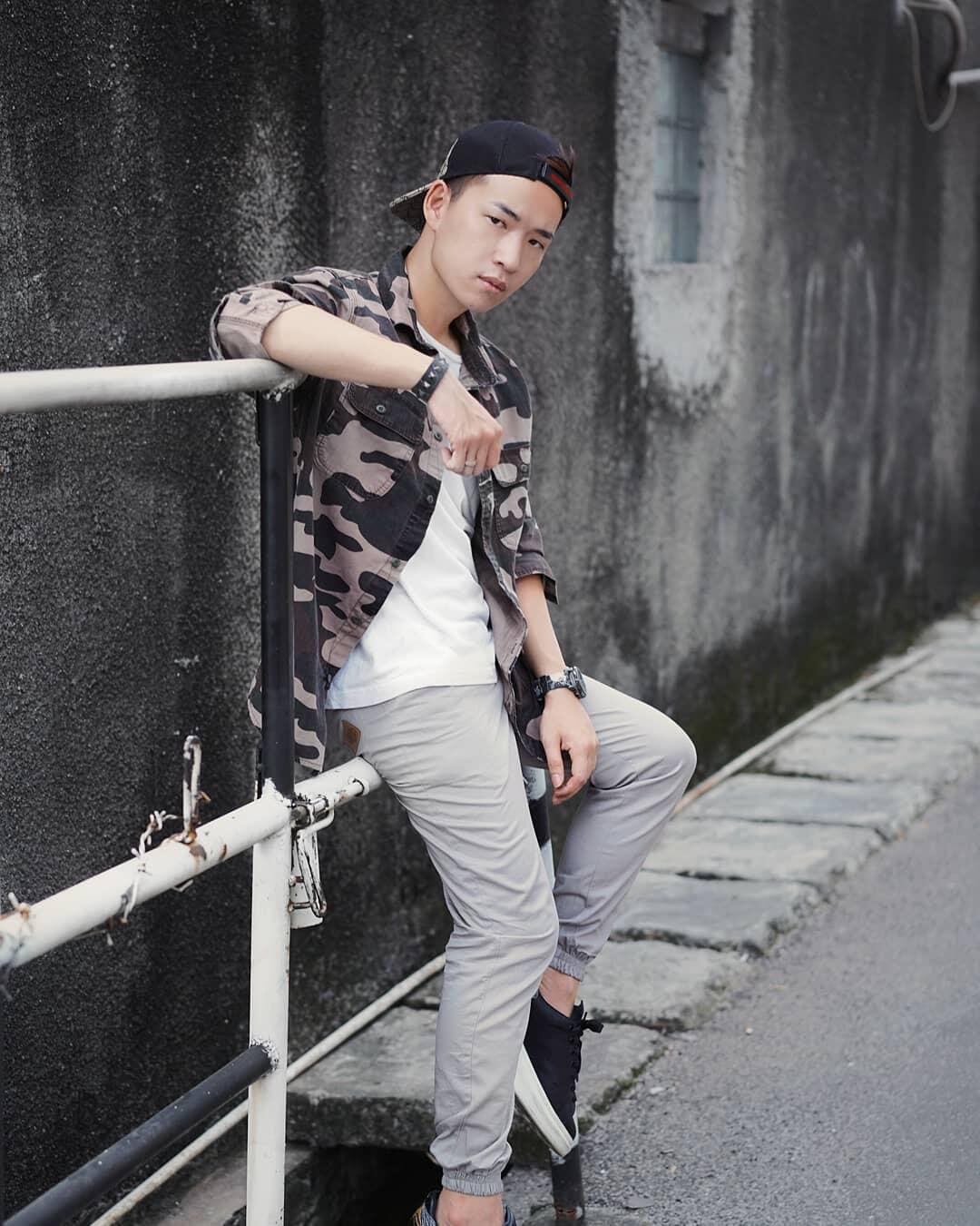 10 Gaya Mario Ardi, Fotografer Muda Langganan Para Artis Hits