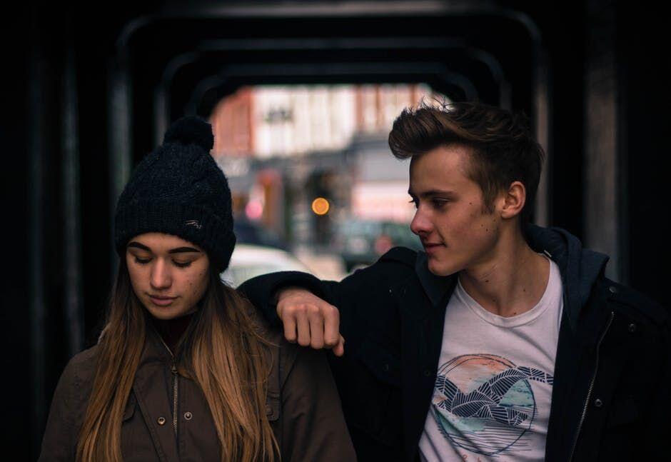 Girls, Ini 6 Cara Supaya Gak Disangka Gampangan Saat Dideketin Cowok