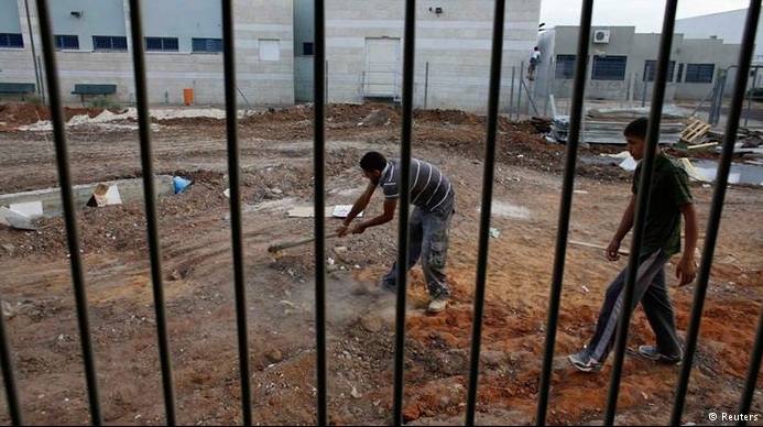 TERNYATA: Ada ribuan sampai puluhan ribu warga Palestina bekerja di Israel