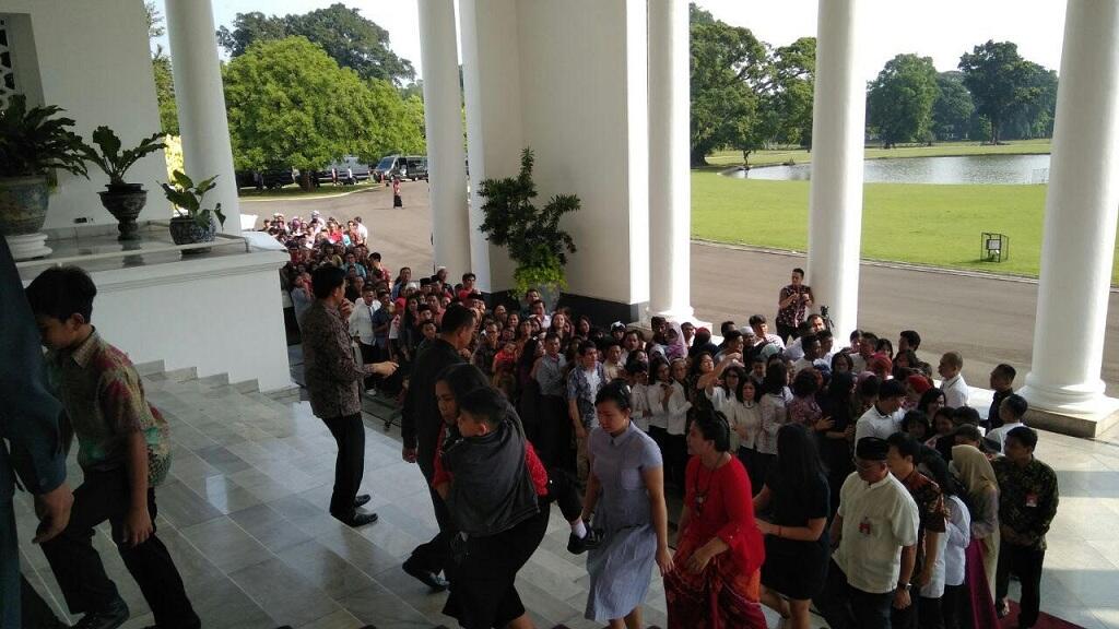 Ribuan Masyarakat 'Serbu' Open House Jokowi