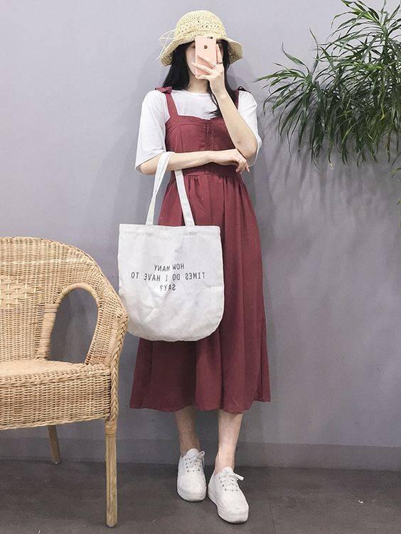 Hijab + Overall Dress = Kombinasi Ciamik yang Bikin Penampilanmu Jadi Manis dan Girly