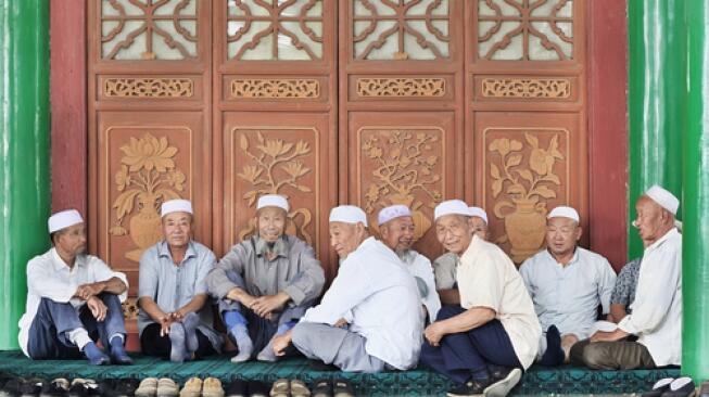 Melongok Tradisi Unik Lebaran di 7 Negara, Indonesia Ada Lho!