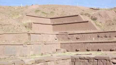 Puma Punku,bangunan Kuno Berusia Ribuan Tahun Memiliki Teknologi Alien