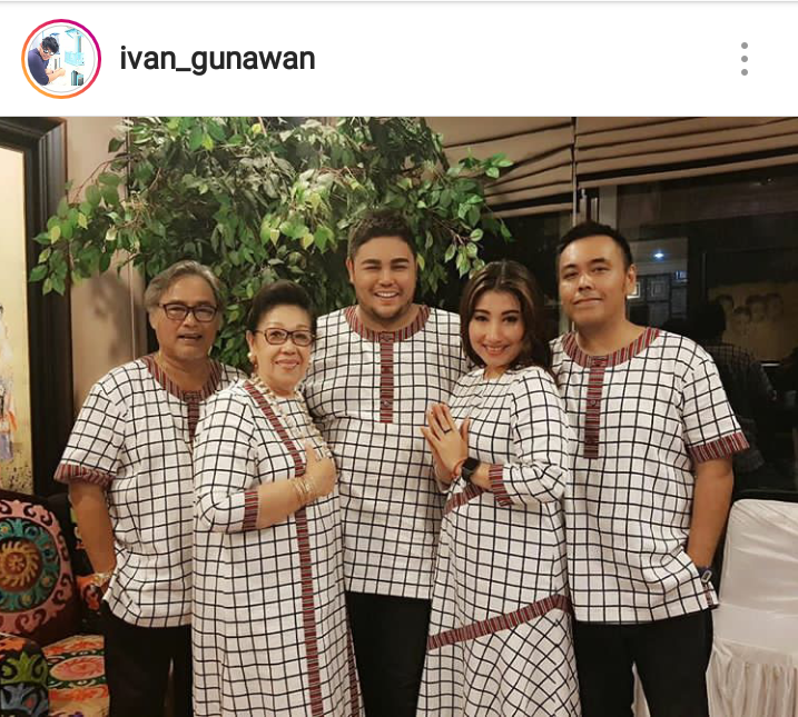 Seragam Lebaran Public Figure... Mana Baju Lebaranmu?