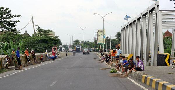 ALASAN MENGAPA PERJALANAN MUDIK NAIK BUS LEBIH MENYENANGKAN