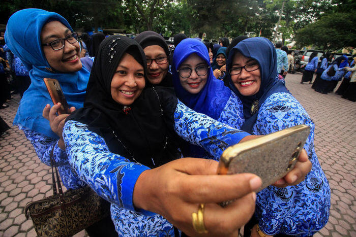 Tujuh ribu PNS absen di hari pertama kerja