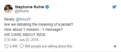 Kunjungi Anak Imigran, Jaket Melania Trump Bikin Publik Marah. Kenapa? 