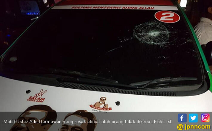 Mobil Ustaz Pembongkar Umrah Fiktif Edy Dirusak
