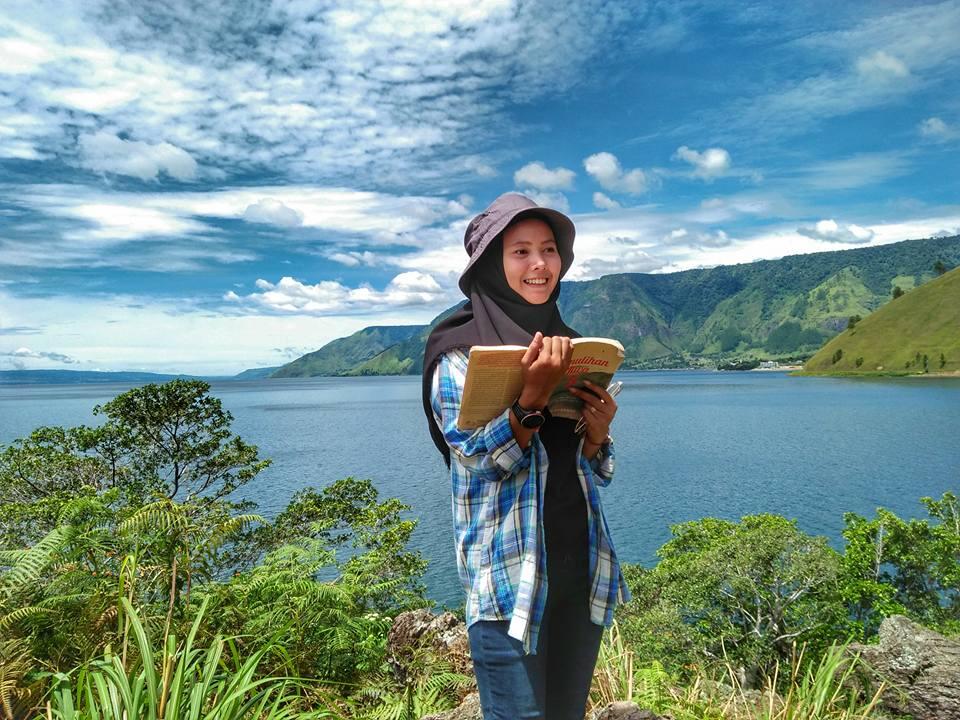 Sosok Novia Barus, Hijaber Traveler Korban Kapal Tenggelam Danau Toba