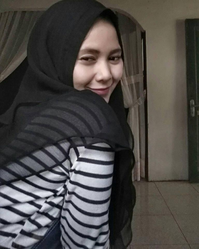 Sosok Novia Barus, Hijaber Traveler Korban Kapal Tenggelam Danau Toba