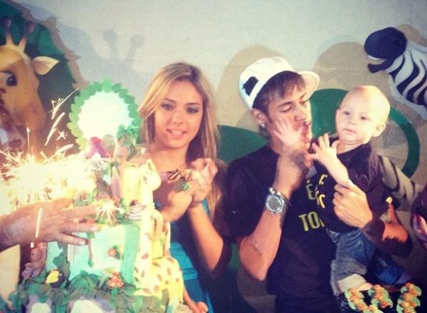 #SundulDunia : Mengenal Sepintas Sosok , Kiprah & Joget ciri khas Neymar.Jr