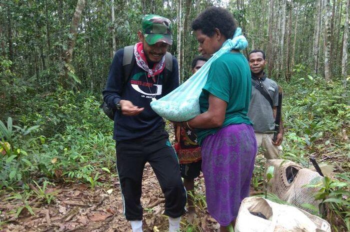Perjuangan Tenaga Kesehatan di Papua