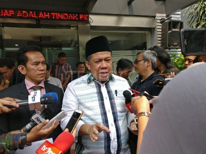 Relawan Jokowi Laporkan Fahri Hamzah ke Polda Jawa Timur