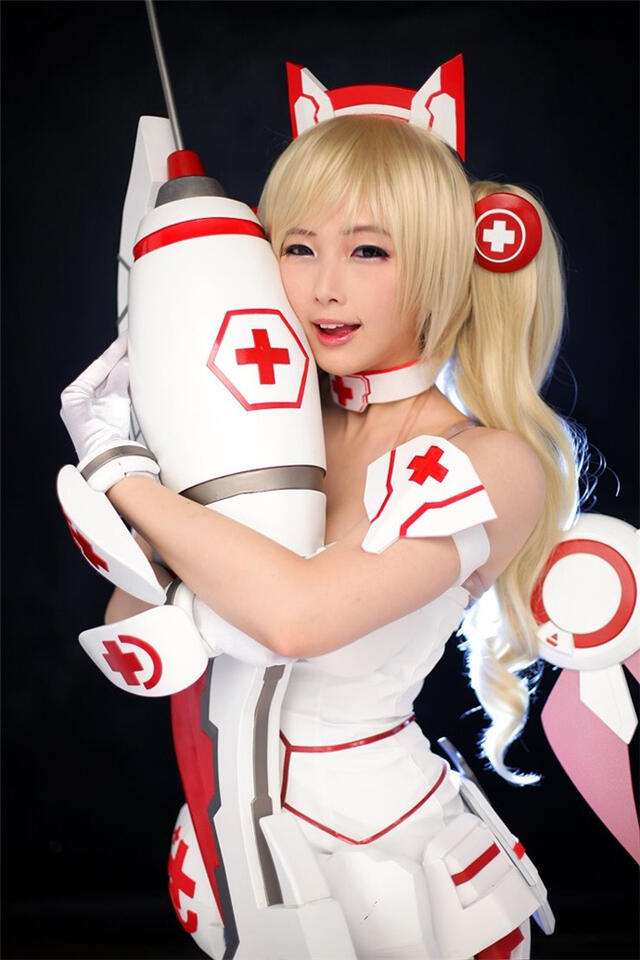 5 cosplayer game online tercantik 