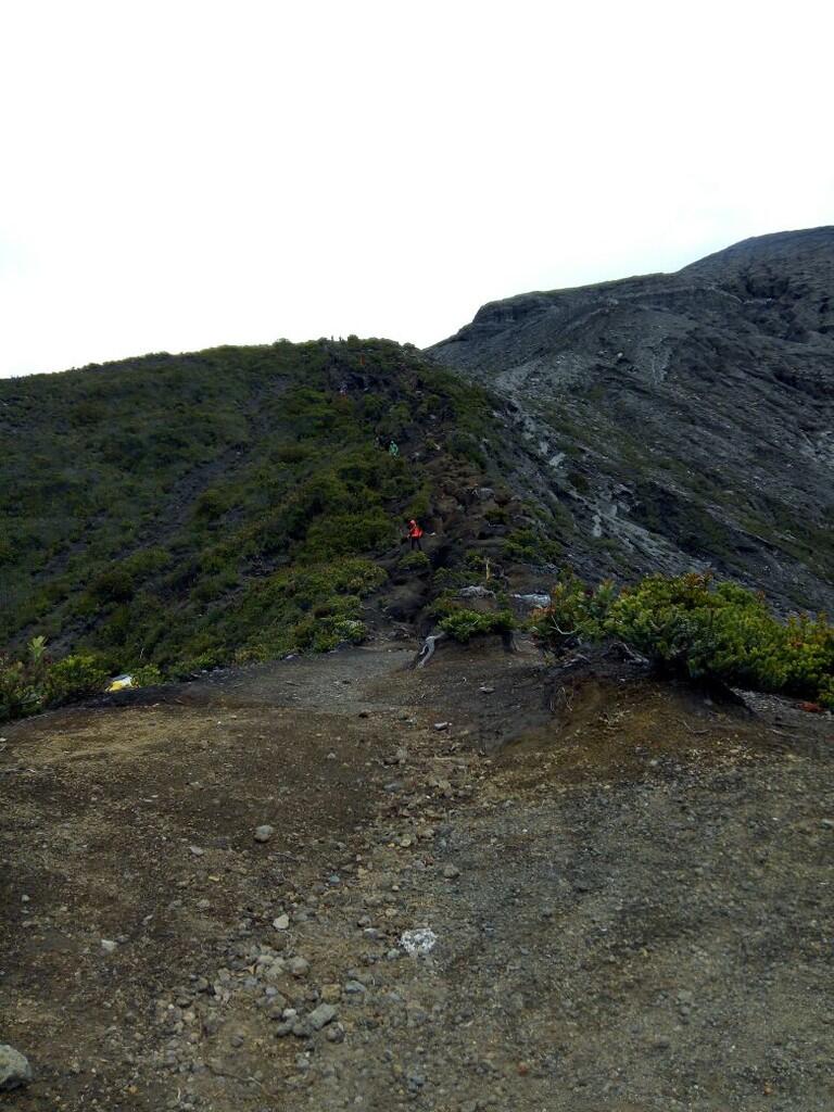 Mendaki Gunung Kerinci, Gunung Api Tertinggi Di Indonesia