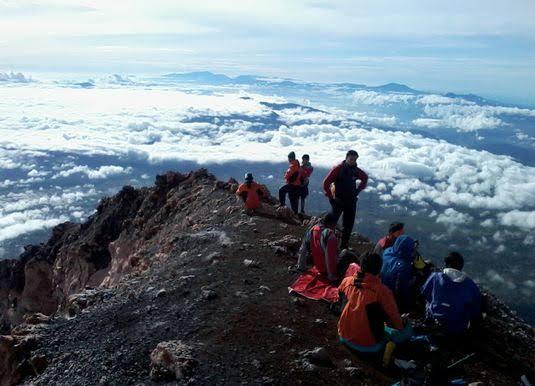 Mendaki Gunung Kerinci, Gunung Api Tertinggi Di Indonesia