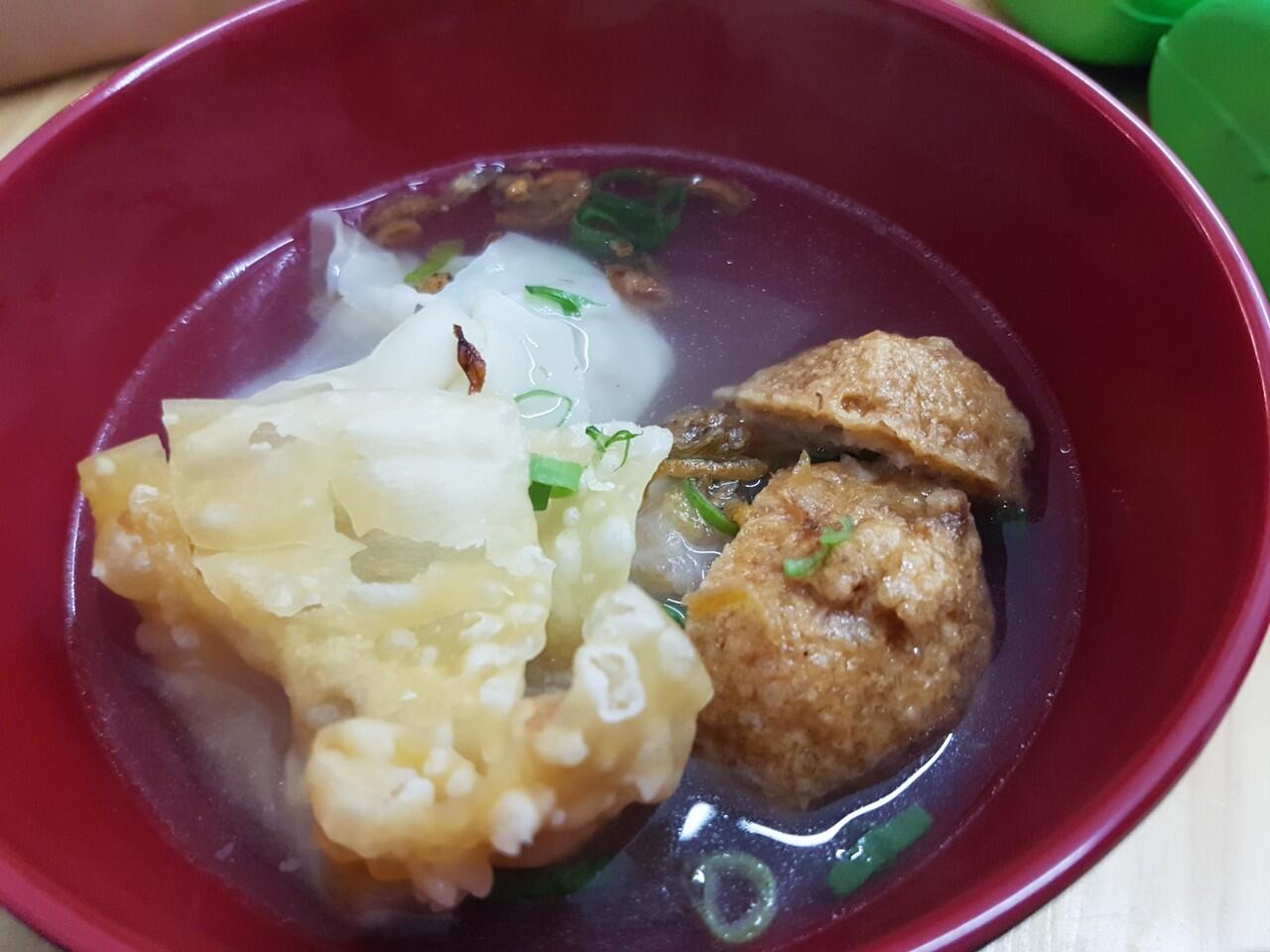 10 Warung Bakso Maknyos, Yuk Mampir Kuliner di Kelapa Gading!