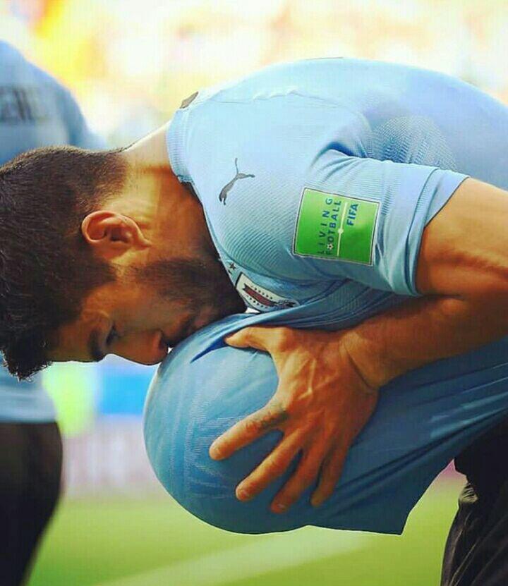 #SundulDunia Uruguay Berhasil Lolos 8 Besar, Ini Kisah Dibalik Suksesnya Luis Suarez