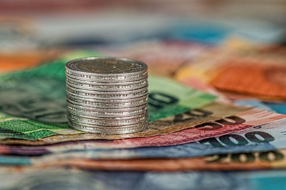Dibuka Melemah, Pergerakan Rupiah Terus Tertekan