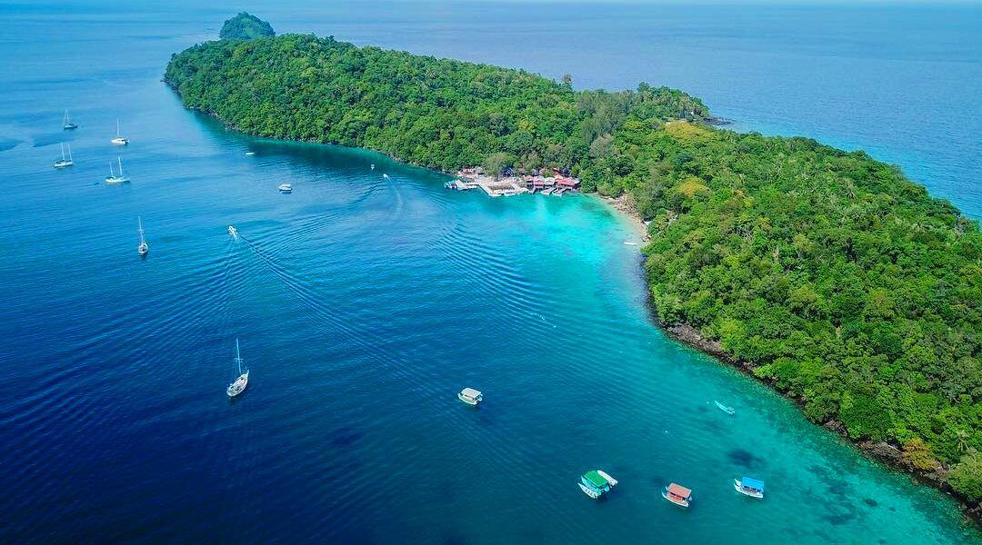 7 Hotel di Sabang yang Gak Kalah Eksotis dari Panorama Bali
