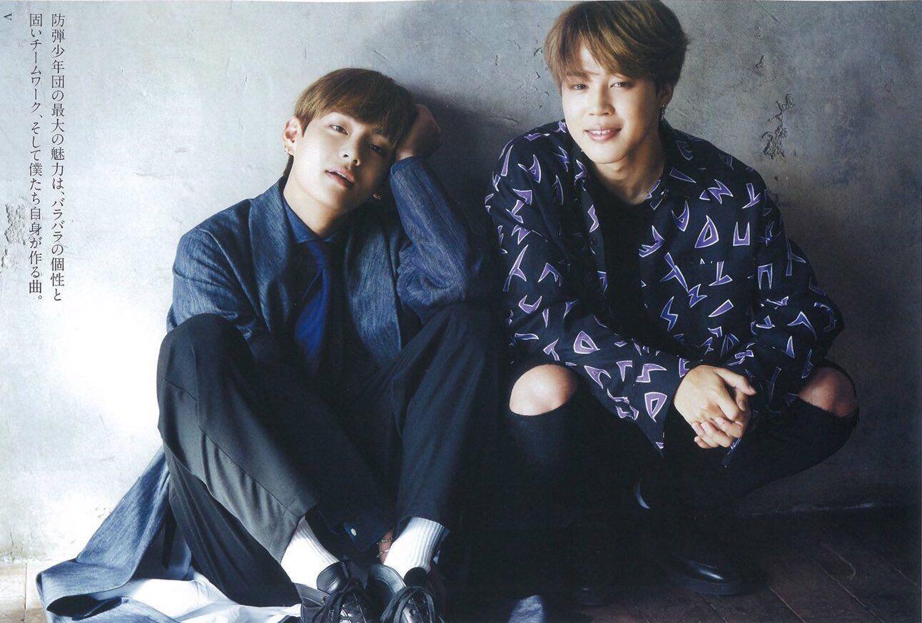Seumuran, 11 Potret Kedekatan V & Jimin BTS Sejak Debut Hingga Kini