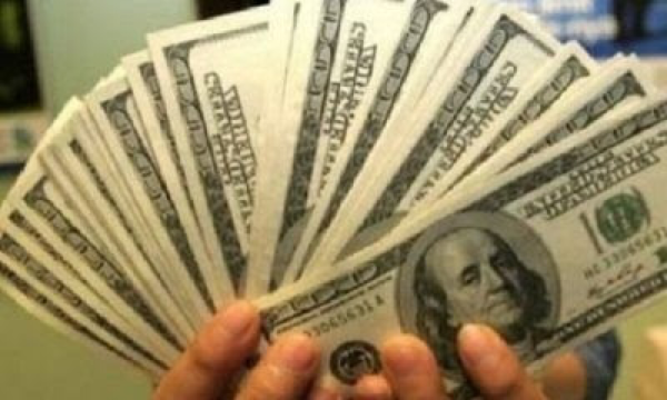 Makin bergerak liar, Dolar AS akhirnya tembus Rp14.400