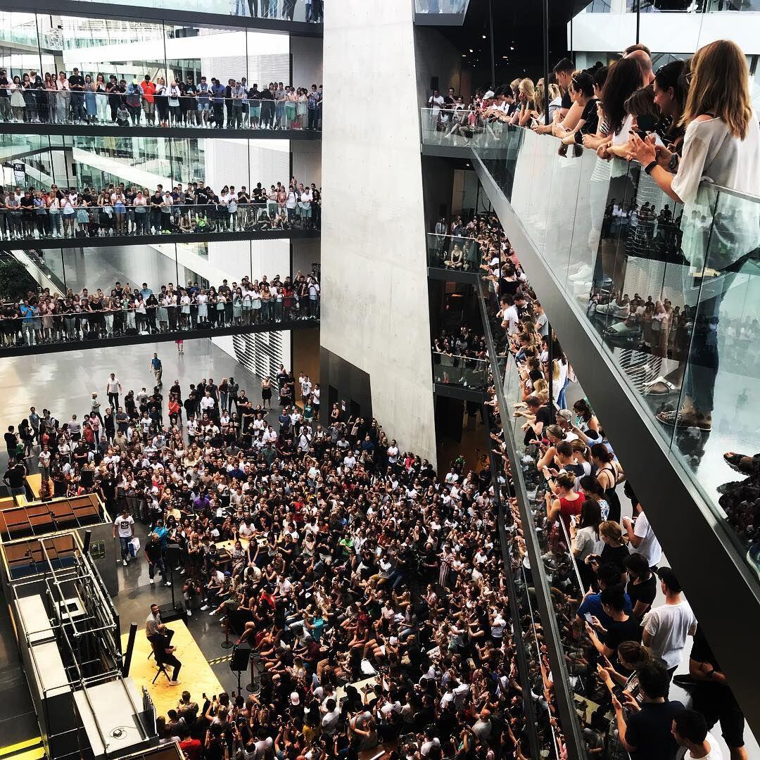 15 Potret Kemegahan Kantor Adidas, Asyik dan Futuristik Banget