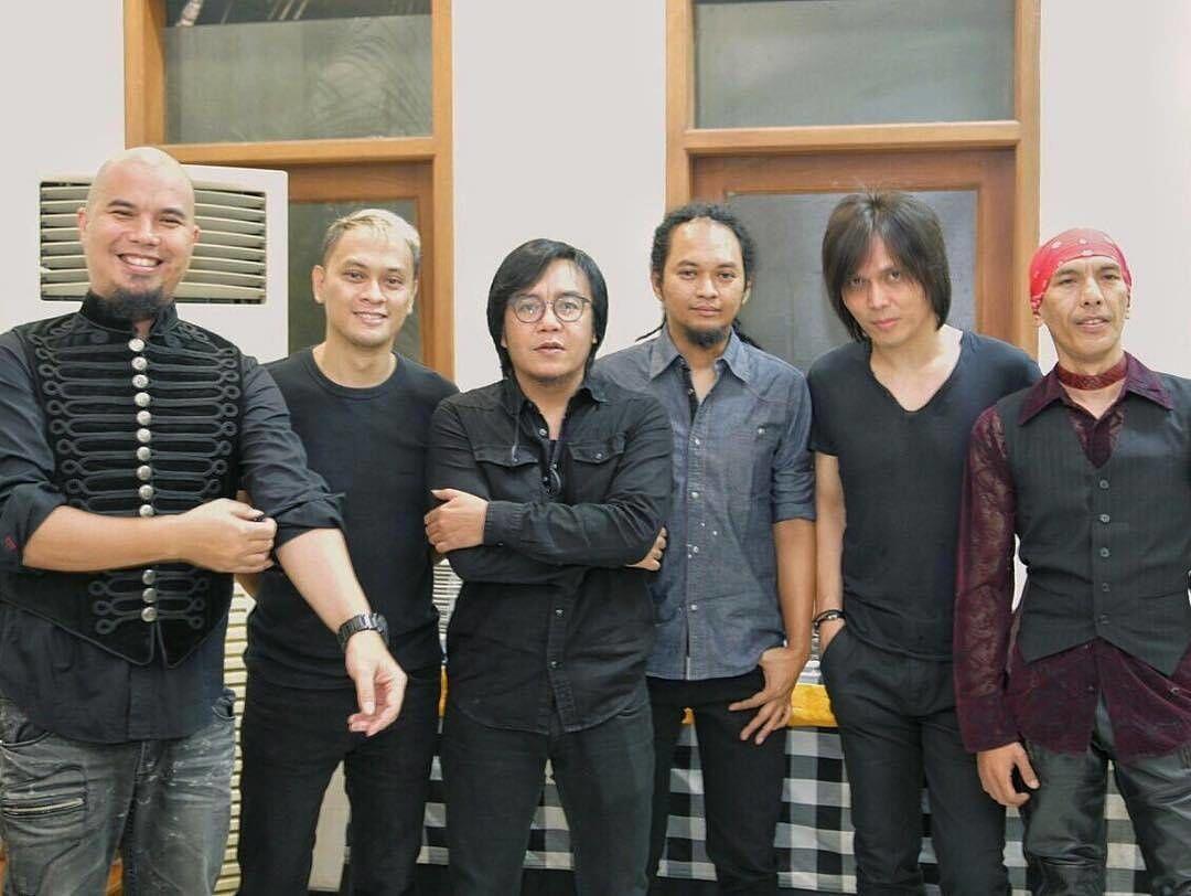 10 Lagu Dewa di Era Vokalis Once, Liriknya Menusuk Hati Deh