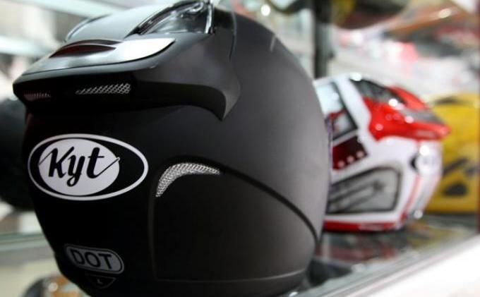 Riders, Yuk Kenali Macam-macam Seritifikasi Pada Helm